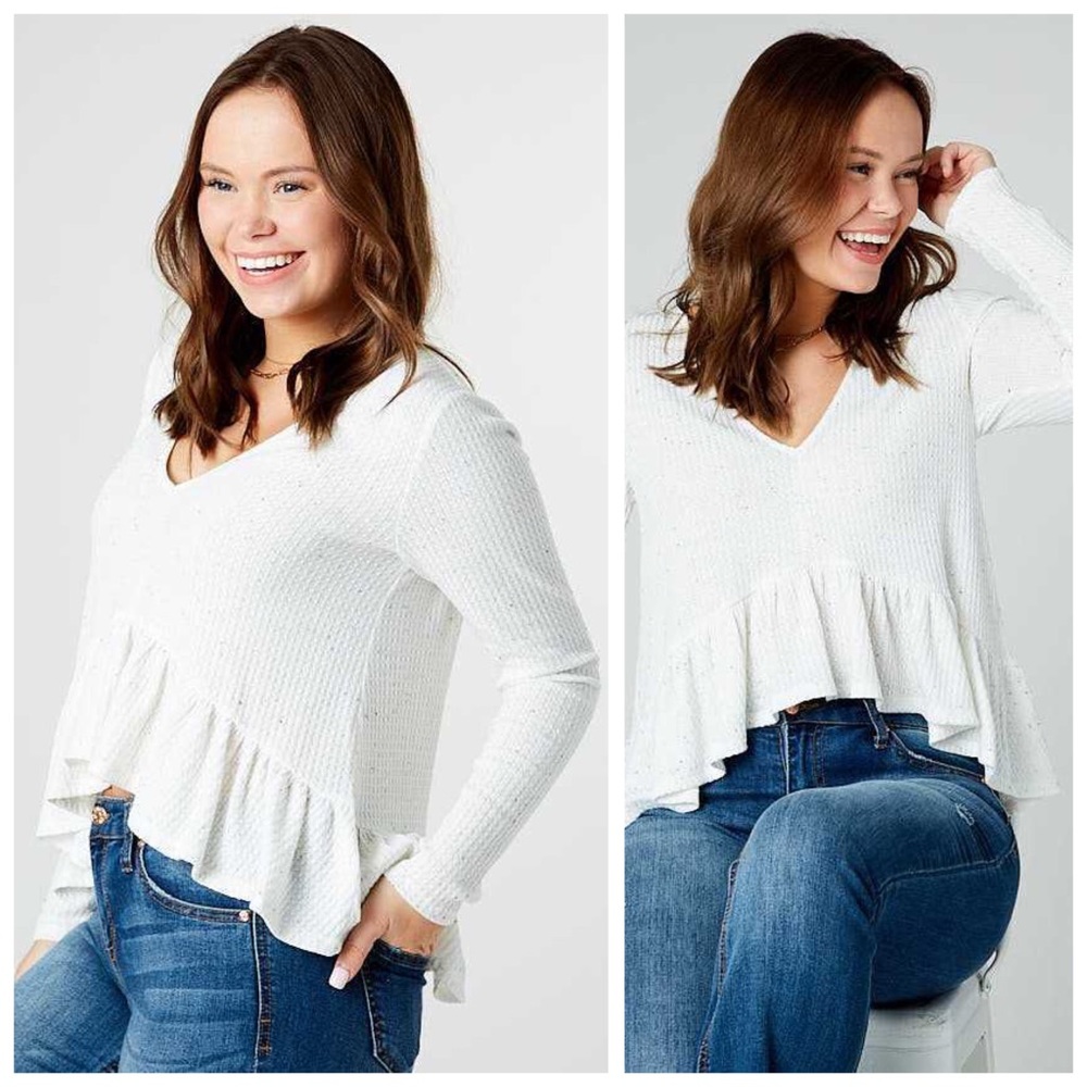 Altar’d State | NWT Gray Ribbed V Neck Flowey Top